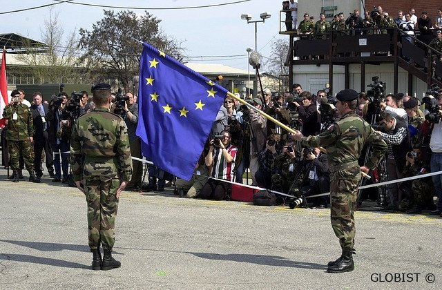 Junckers Traum von EU-Armee als Verteidigung gegen Russland